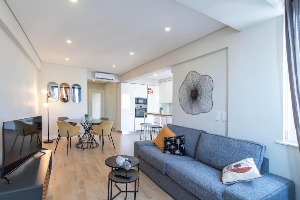 New - Luxury & Bright Apartment リスボン エクステリア 写真